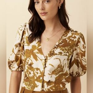 Amour Vert Simona Twill Blouse Gold, Large NWT